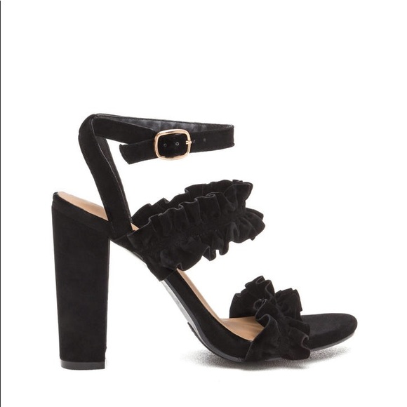 Ruffled Heels - Picture 2 of 4